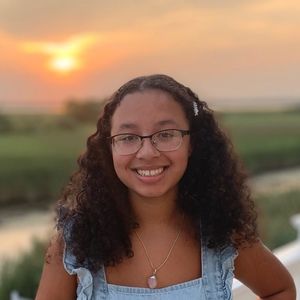 Meet your Posher, Alexia